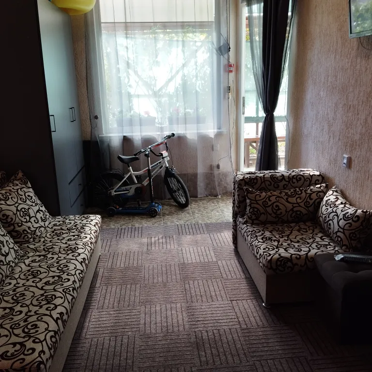 Квартира Семейные пятиместные апартаменты на берегу моря — Любимовка