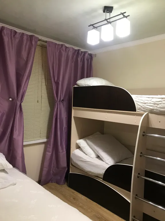 Половина дома с отдельным входом, с садом на берегу Чёрного моря