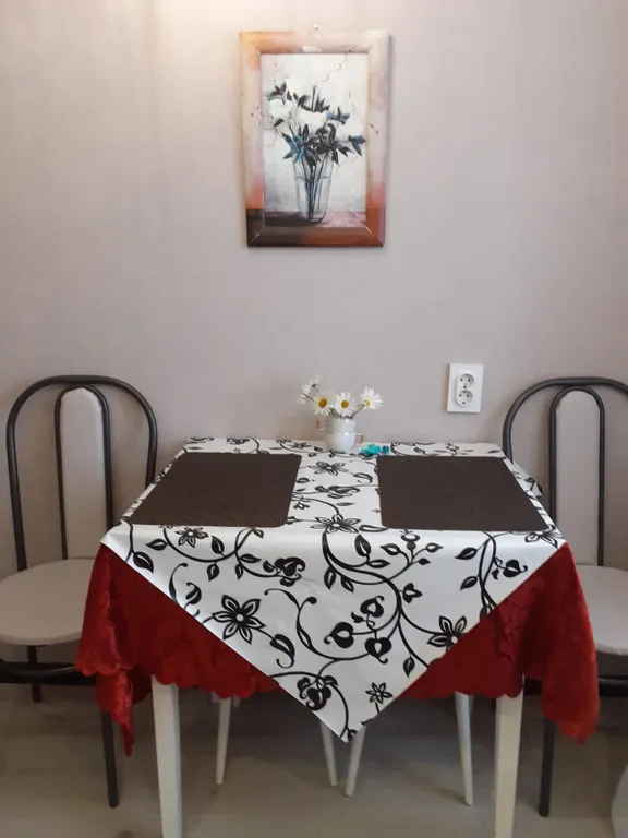 Уютная квартира с хорошим расположением