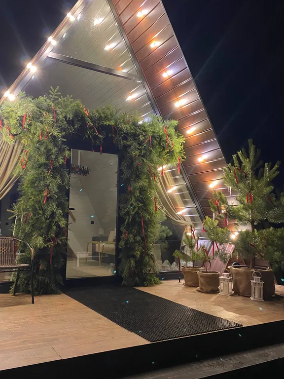 Треугольный домик рядом с Беловежской пущей