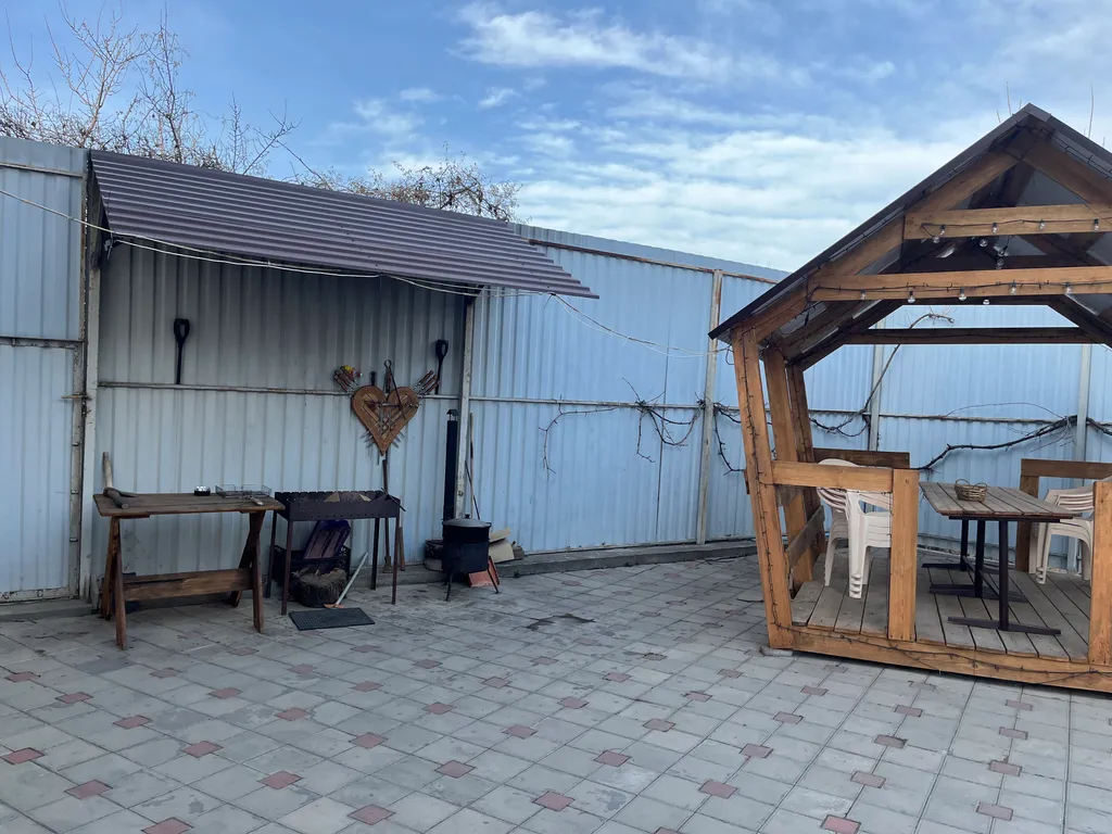 Дом с баней в уютном месте