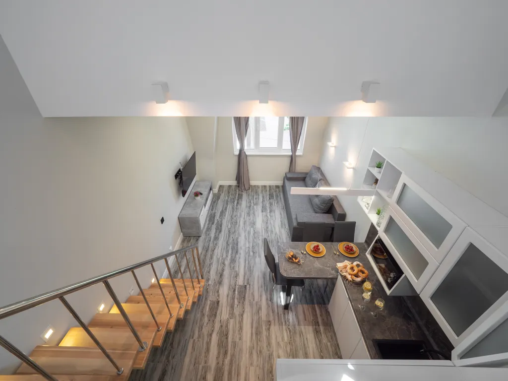 Мансардная студия в ЖК Резидент