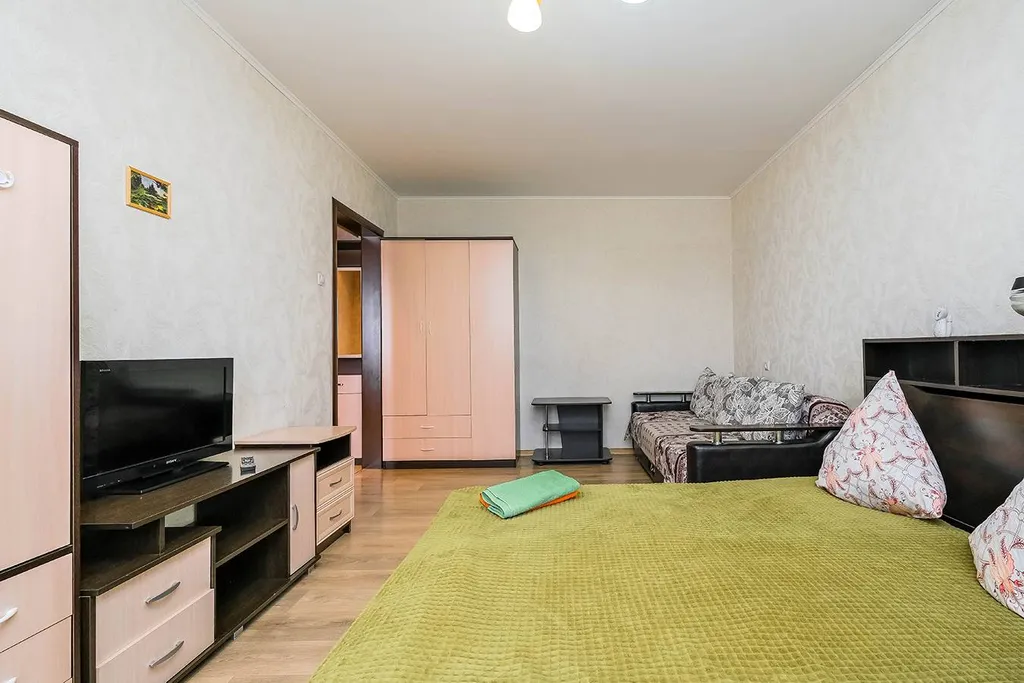 Современная квартира рядом с СК Заря на 4 человека