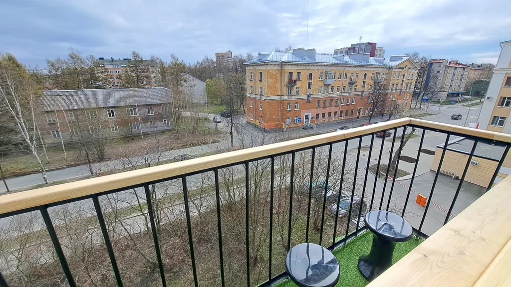 Уютная студия в центре с балконом