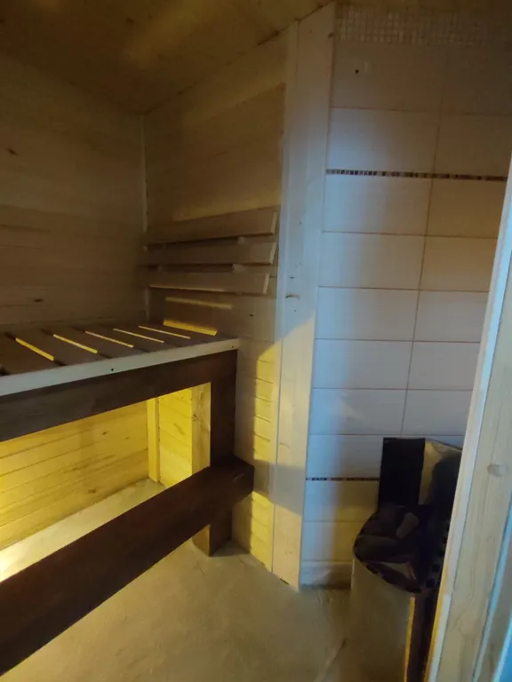 Вилла с гриль-верандой, сауной, купелью и джакузи