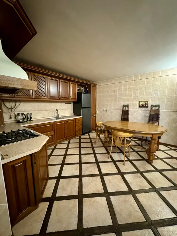 Двухуровневая квартира в центре города