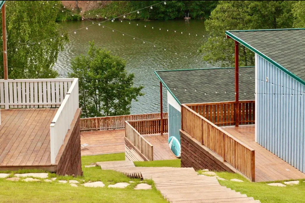 Коттедж Уютный гостевой дом с террасой на берегу озера — Кашира