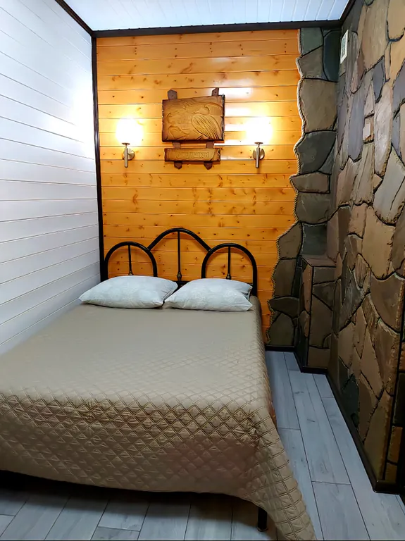 Домик с террасой и купелью