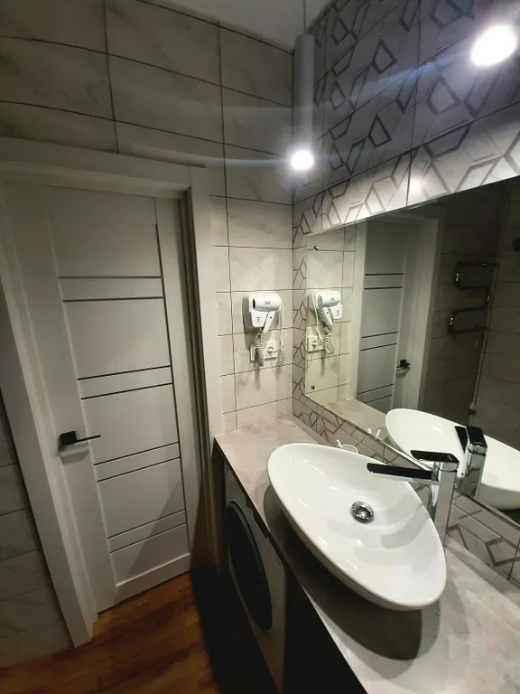 Уютная квартира с современным ремонтом, в новом доме.