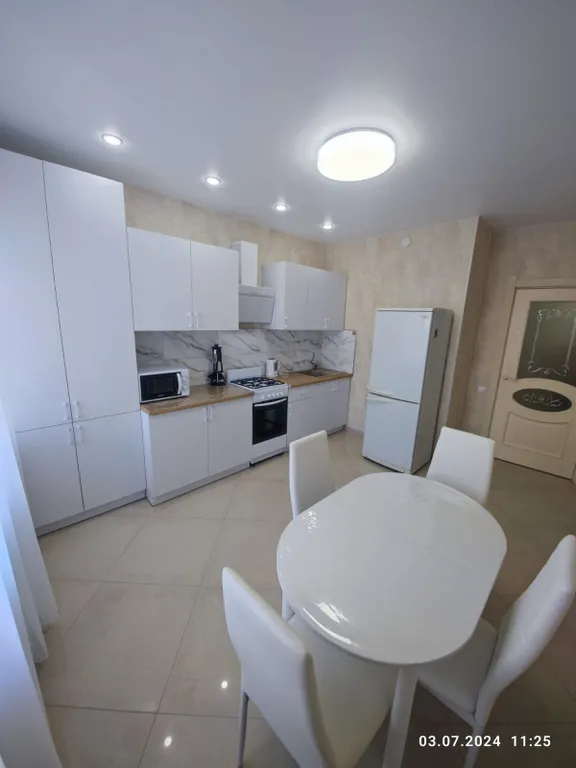 Классная, уютная квартира с евроремонтом — аренда посуточно в Бузулук