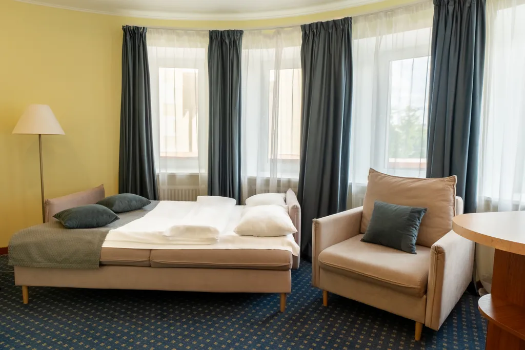 Семейный номер с кухонной зоной, отдельной гардеробной в 30 метрах от метро