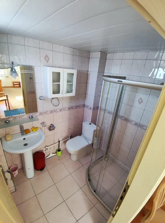 Апартаменты с кухней и ванной в номере в Бельдиби