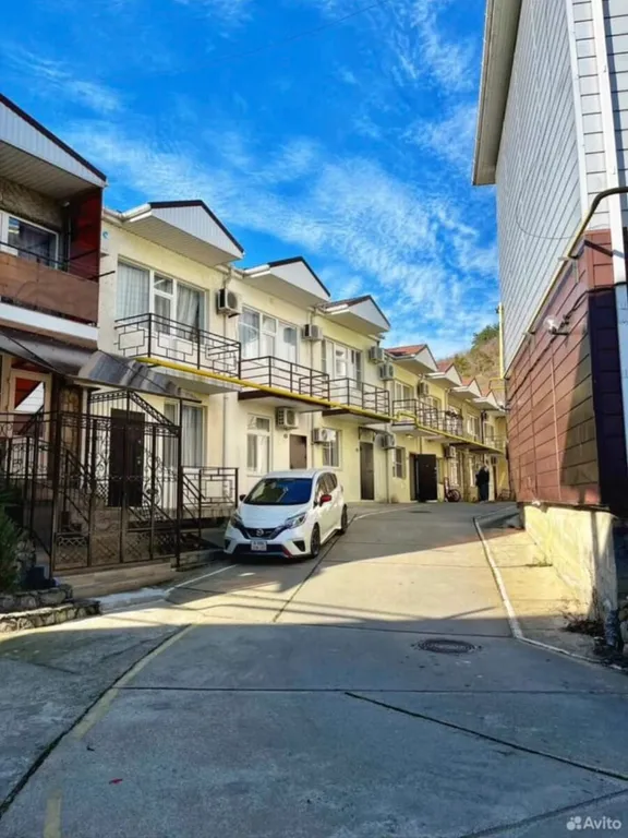 Уютный уголок у моря, село Небуг