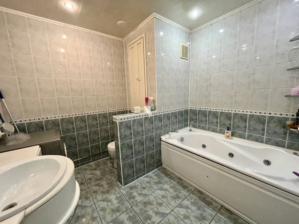 Благоустроенная 2-х комнатная квартира