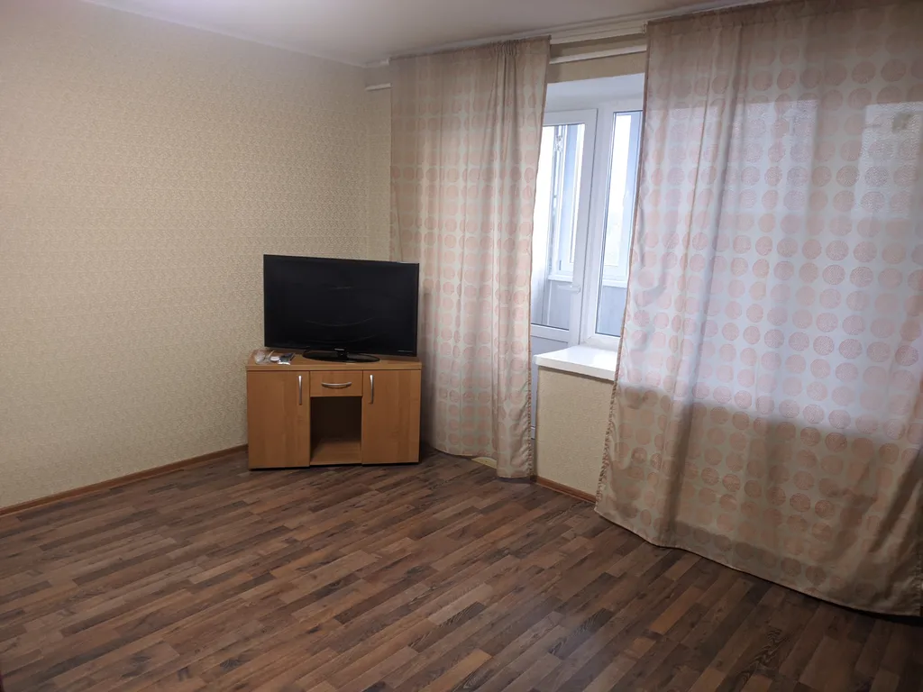 Уютная чистая квартира с видом на лес