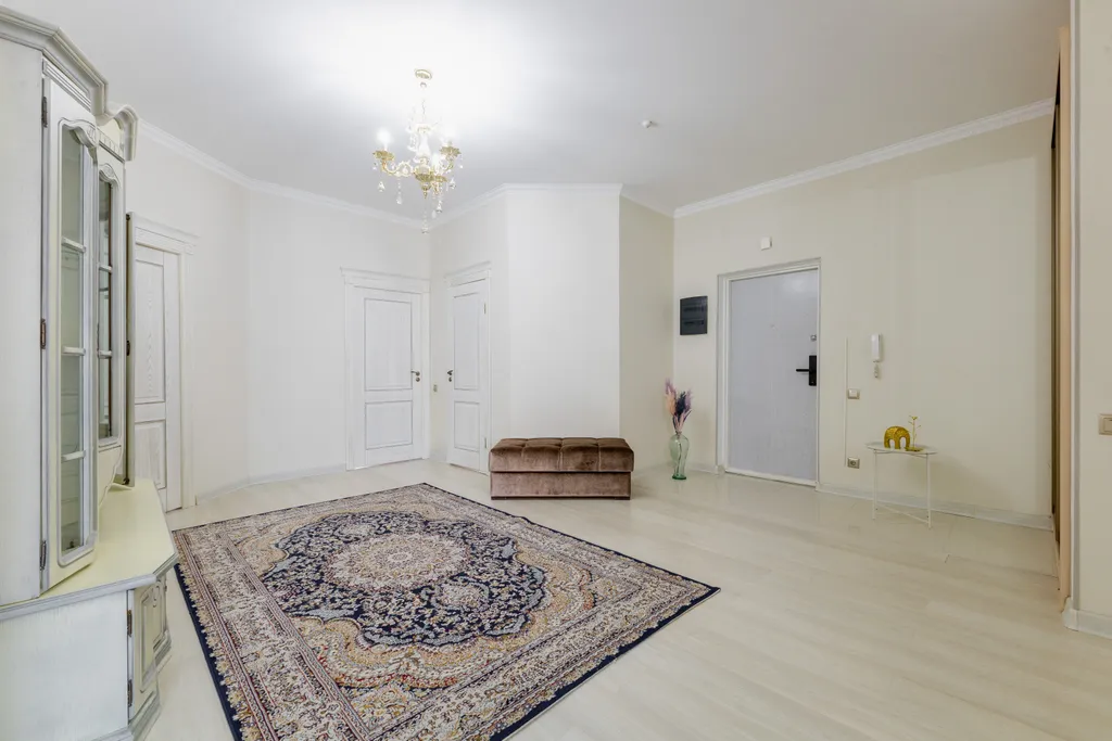 3-х комнатная квартира в самом центре столицы с видом на Байтерек