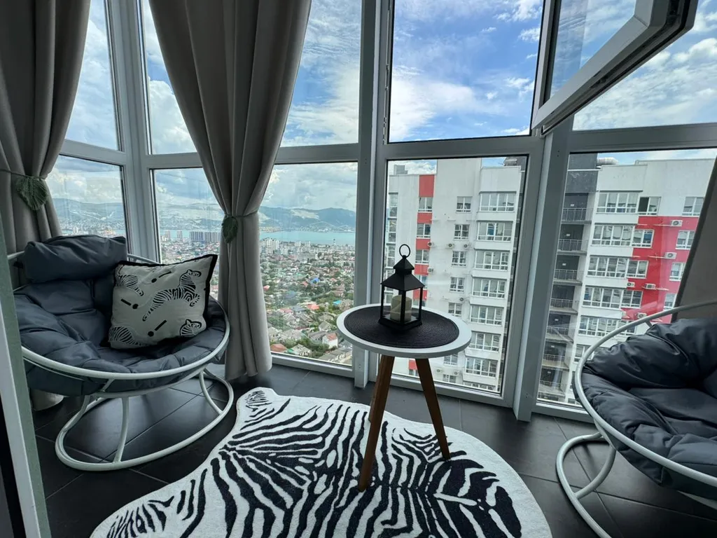 Дизайнерская квартира с видом на море