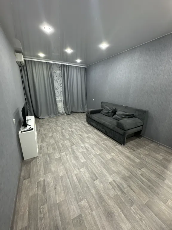 Уютная квартира в хорошем районе — аренда посуточно в Крымск