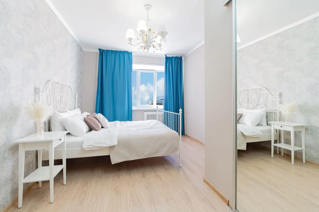 Просторная квартира с камином — аренда посуточно в Томск