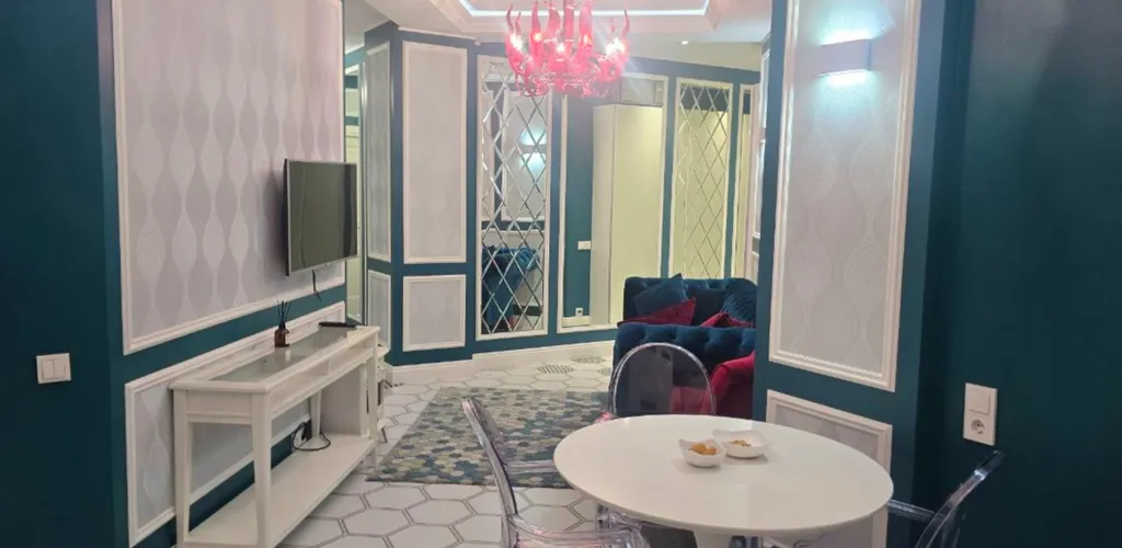 3-комнатная квартира в центре с видом на море