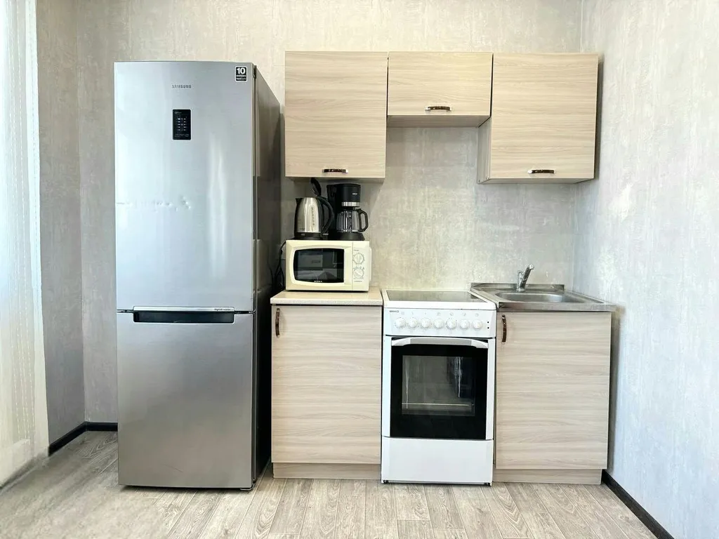 Студия с балконом рядом с Кузбасс Ареной и Ледовым дворцом