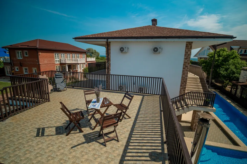 Коттедж 1-комнатный Дом — Кучугуры