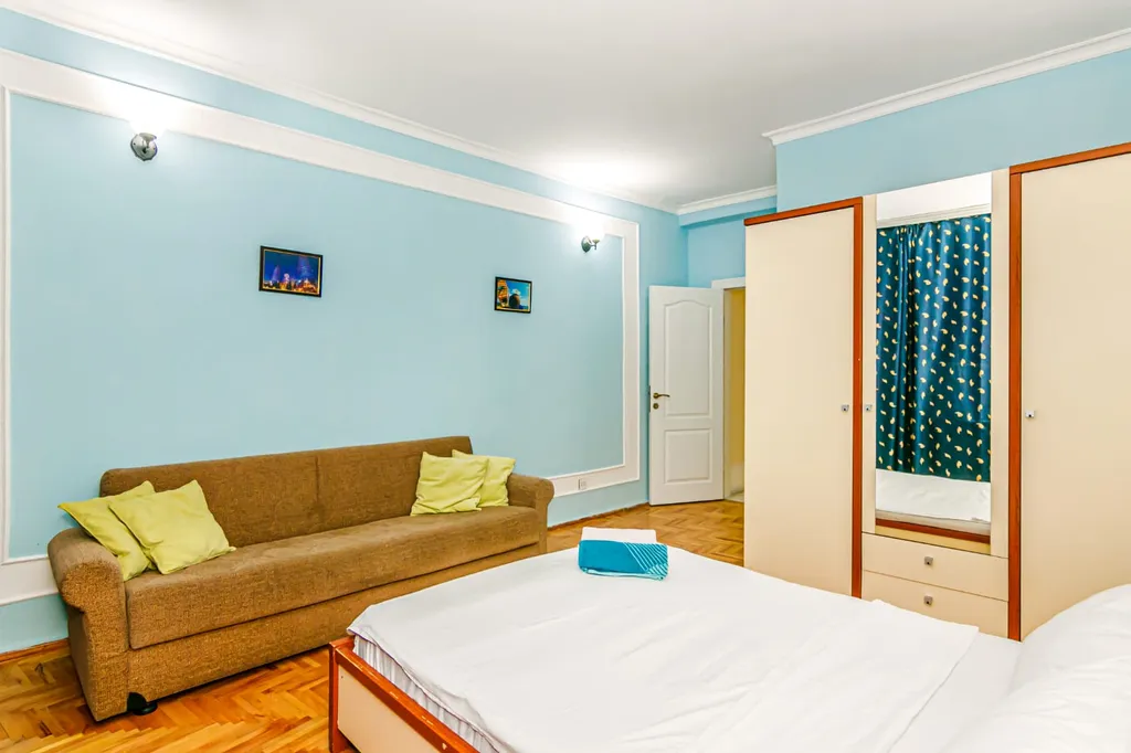 Turquoi̇se apartment