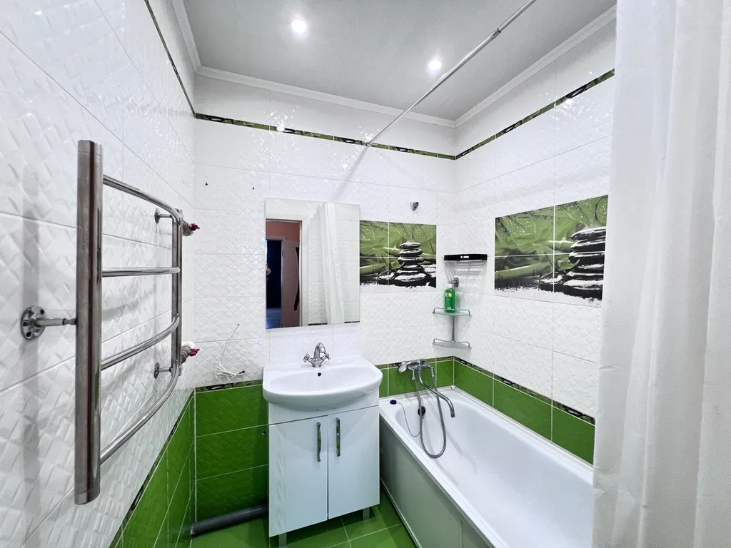 Двухкомнатная, БОЛЬШАЯ, ЦЕНТР