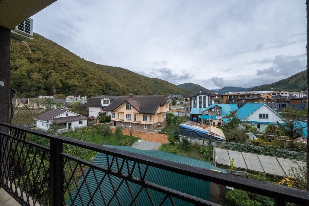 Квартира с террасой и шикарным видом на горы