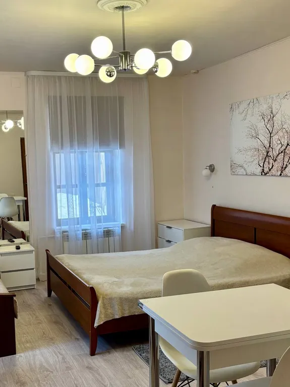 Квартира Комната — аренда посуточно в Ая