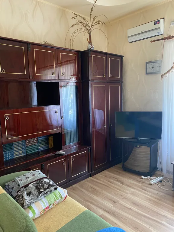 Квартира Уютная Квартира под ключ, с местом для отдыха во дворе — Евпатория