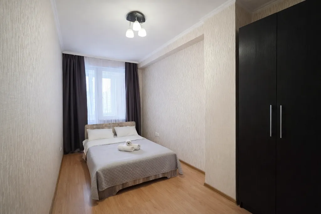 3х комнатная квартира, шикарный вид на байтерек, центр, 3 кровати, диван, 2 санузла