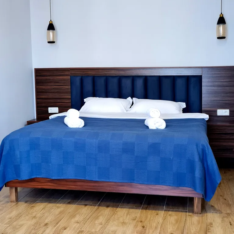 Апартаменты 2-комнатные с кухней и отоплением, вид на море и горы