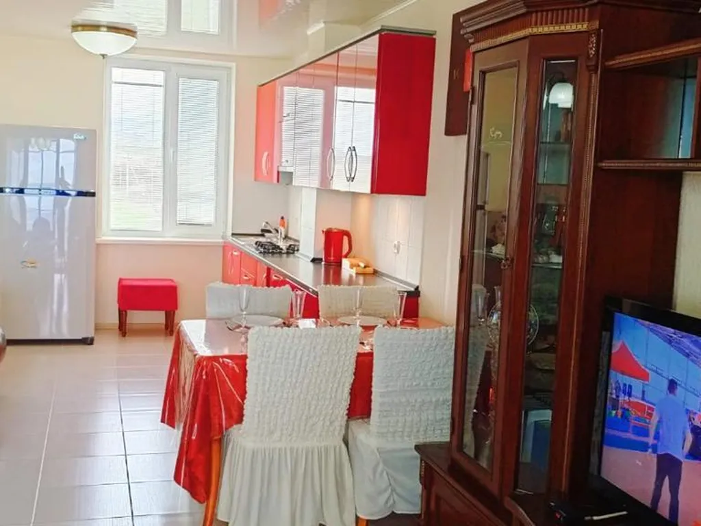 Эллинг нa беpeгу моpя