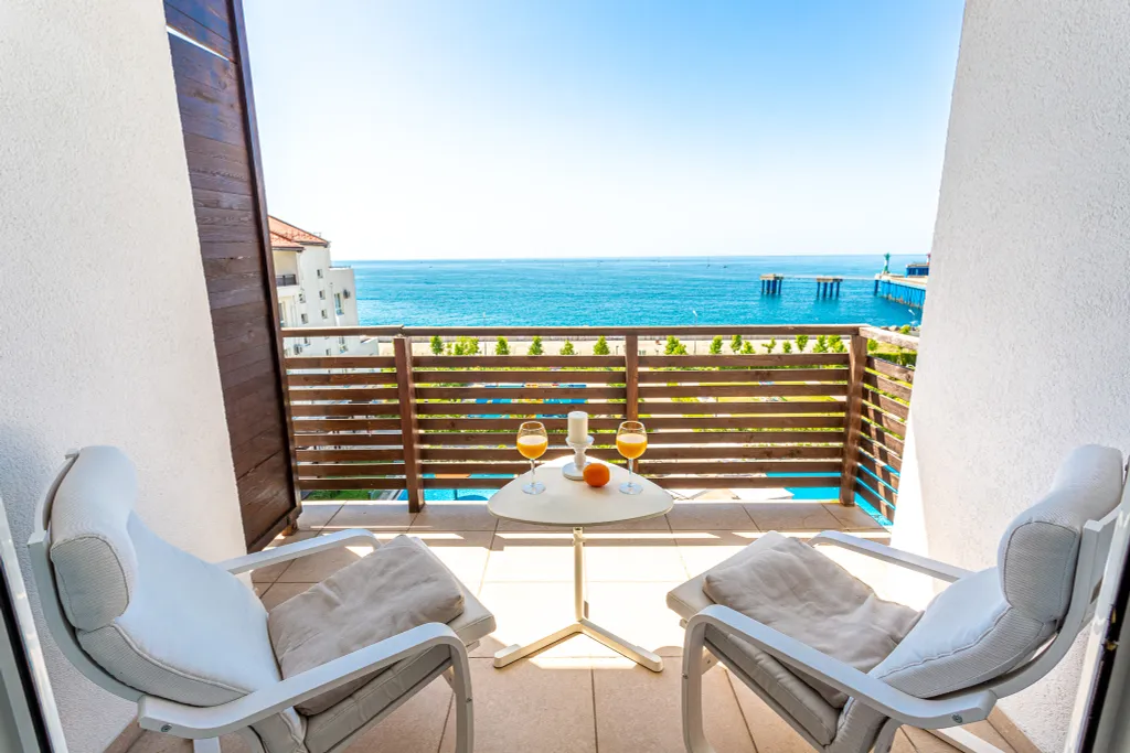 Квартира Апартаменты с видом на море и балконом №555 — аренда посуточно в Сириус