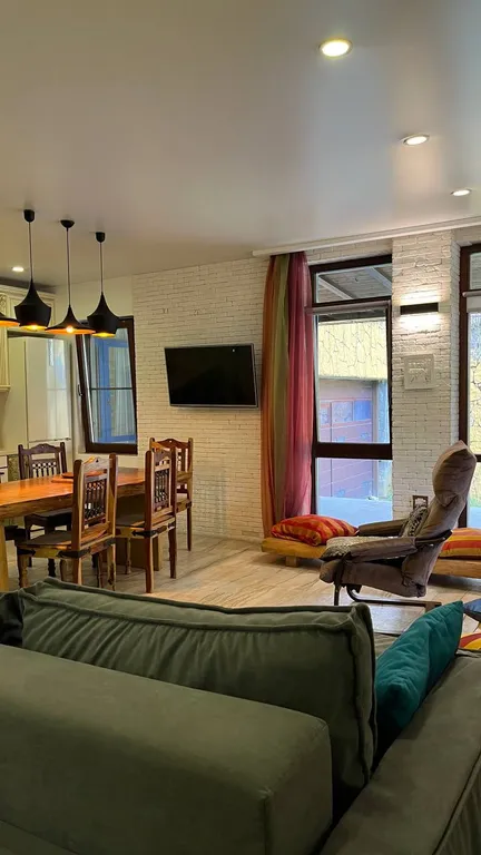 Евро-четырехкомнатный апартамент Эко Дом с террасой