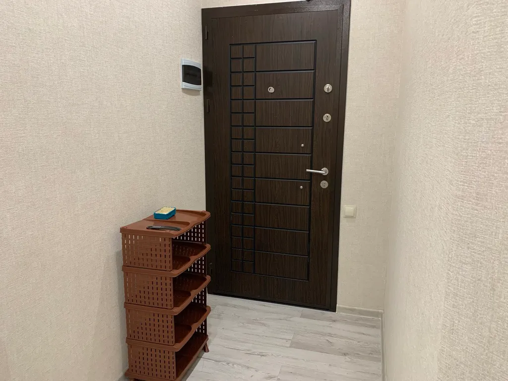 Первая линия, трёхкомнатная квартира в Батуми