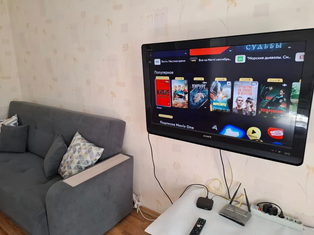 Ленинградская площадь, центр