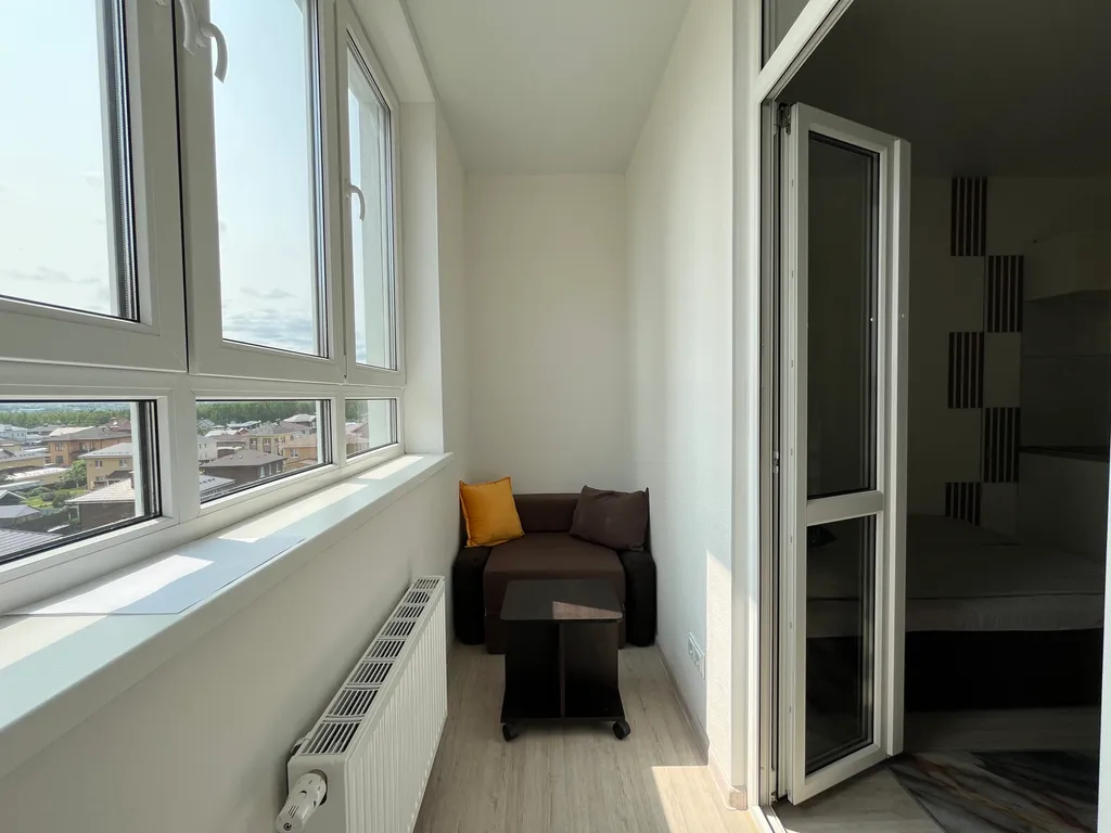 Уютная, новая квартира-студия в экологическом районе