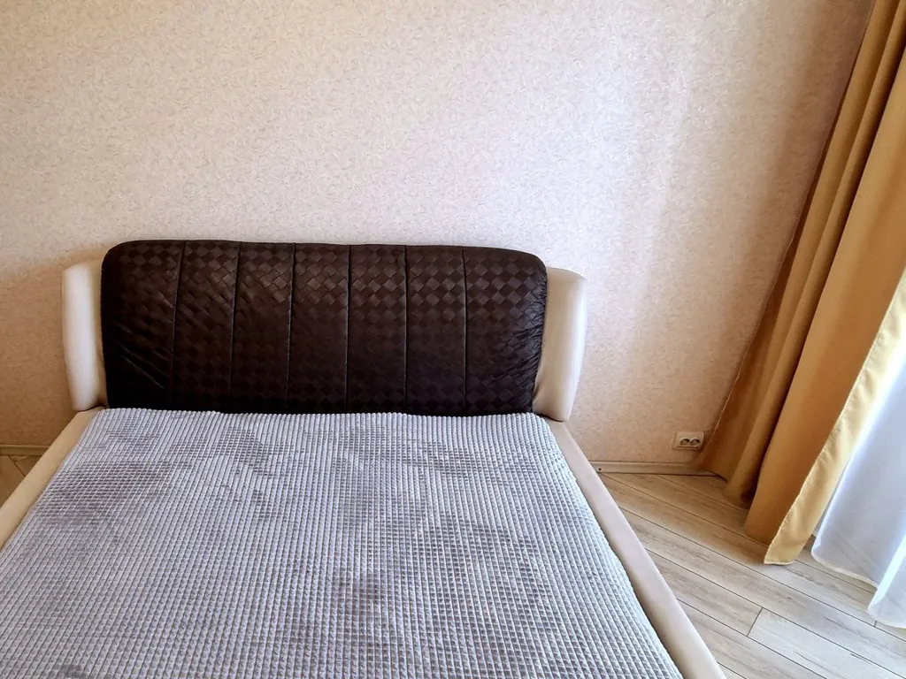 Евро трехкомнатная квартира возле Онкологического диспансера