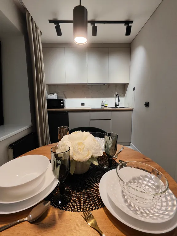 NATALI Aparts Дизайнерская евро 2-комнатная в центре города