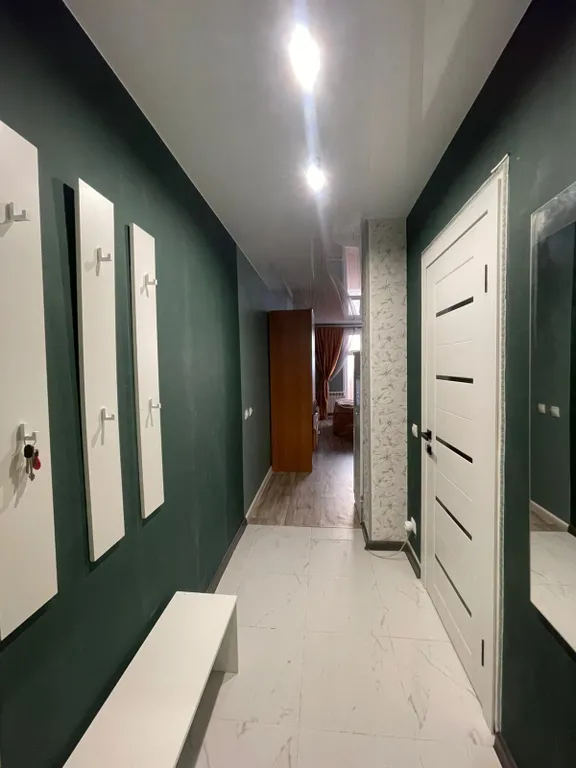 Уютная квартира-студия с видом на озеро! — аренда посуточно в Новосибирск