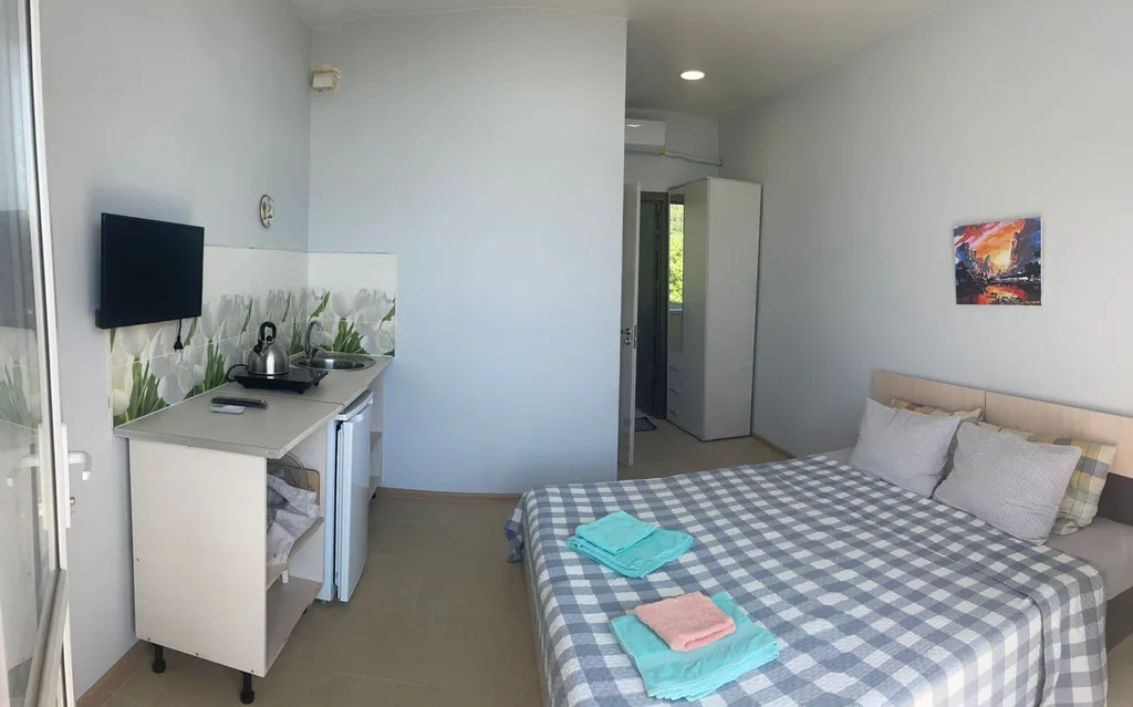 Уютная студия с видом на море