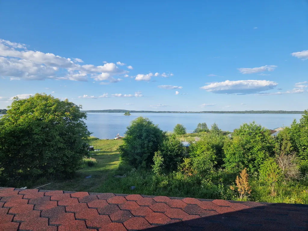 Дом c террасой