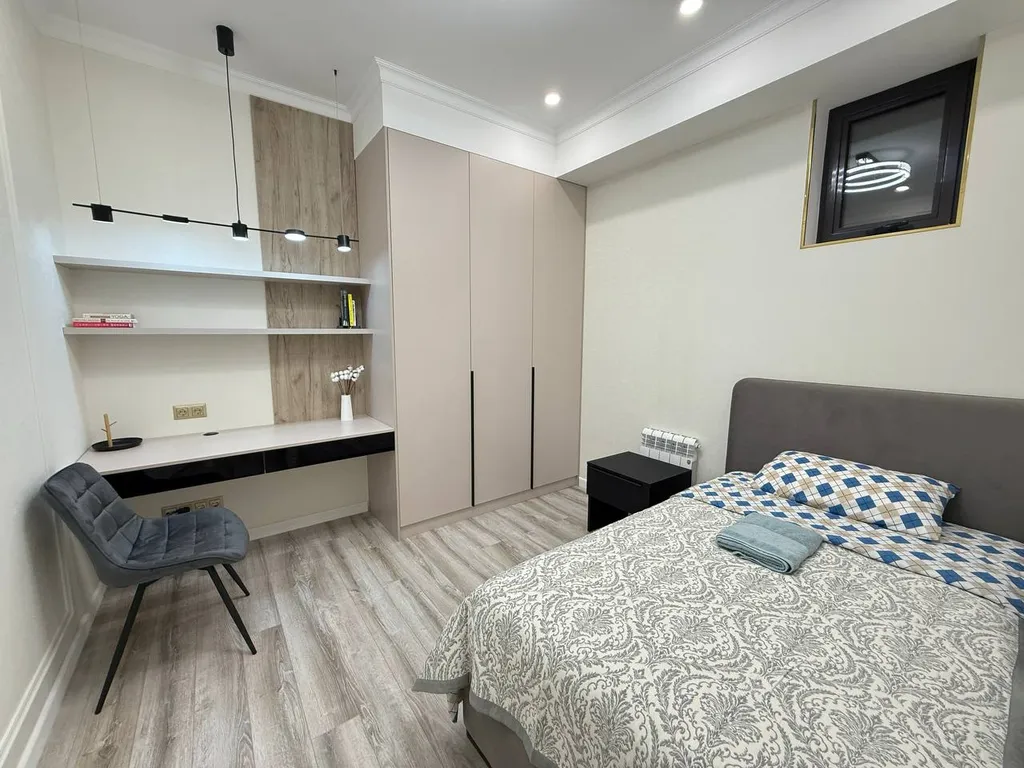 Tour Lumiere in Bay Tash Tower