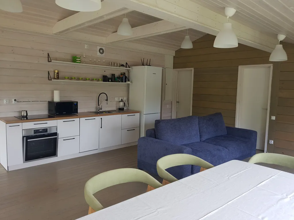 Коттедж Прекрасный дом с витражным остеклением в тихом уютном месте — Введенская Слобода