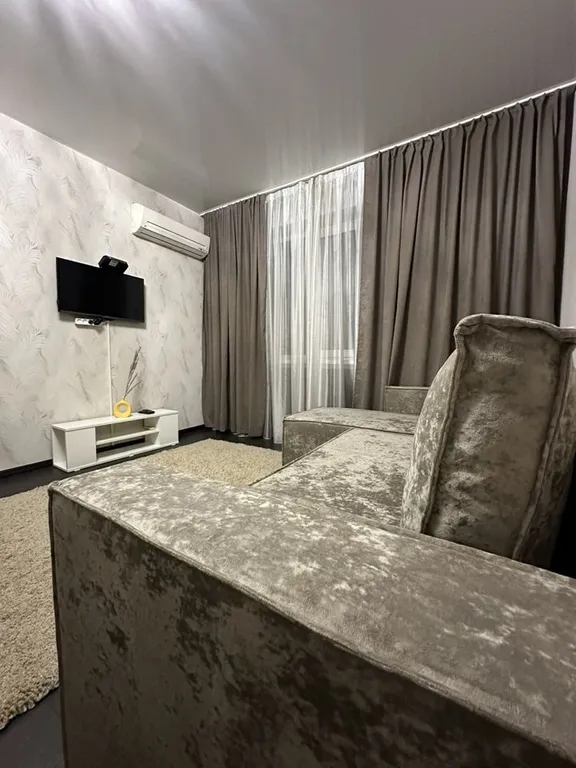 Вместительная двушка у Патронного