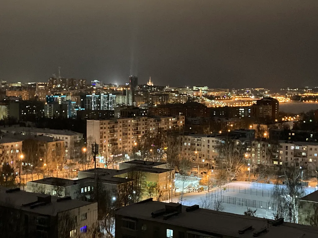 Уютная квартира с видом на город и Ижевский пруд