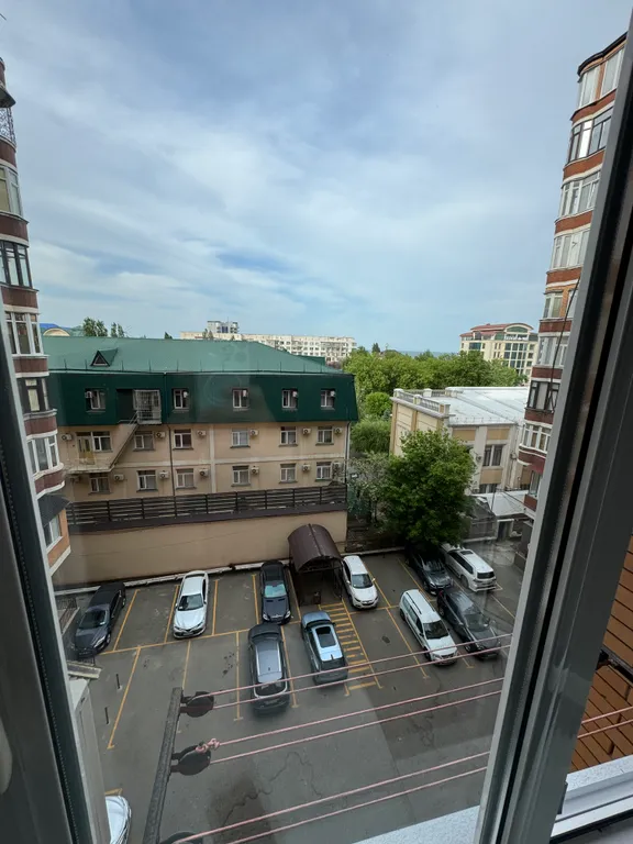 Уютная квартира в центре города с видом на море