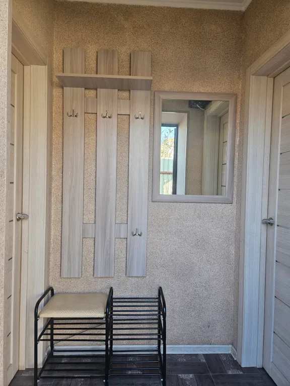 Уютный дом с современным интерьером в Таганроге со своим двором!